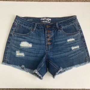 Charlotte Russe Refuge Jean Girlfriend Shorts